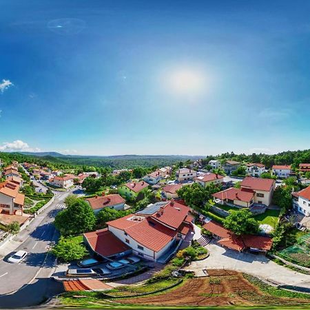 Hisa Idej Apartment Sezana Bagian luar foto