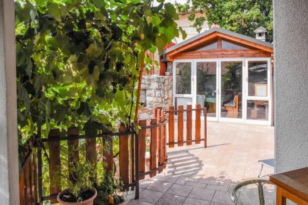 Hisa Idej Apartment Sezana Bagian luar foto